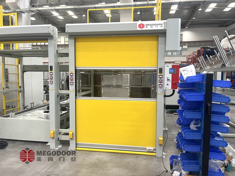 扬州激光焊接设备安全防护卷帘门插图1