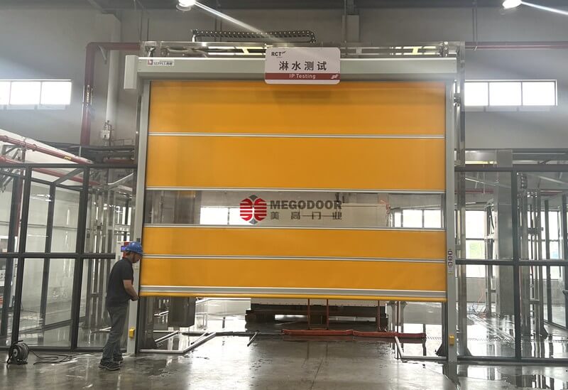 扬州工业零件生产车间快速卷帘门插图2