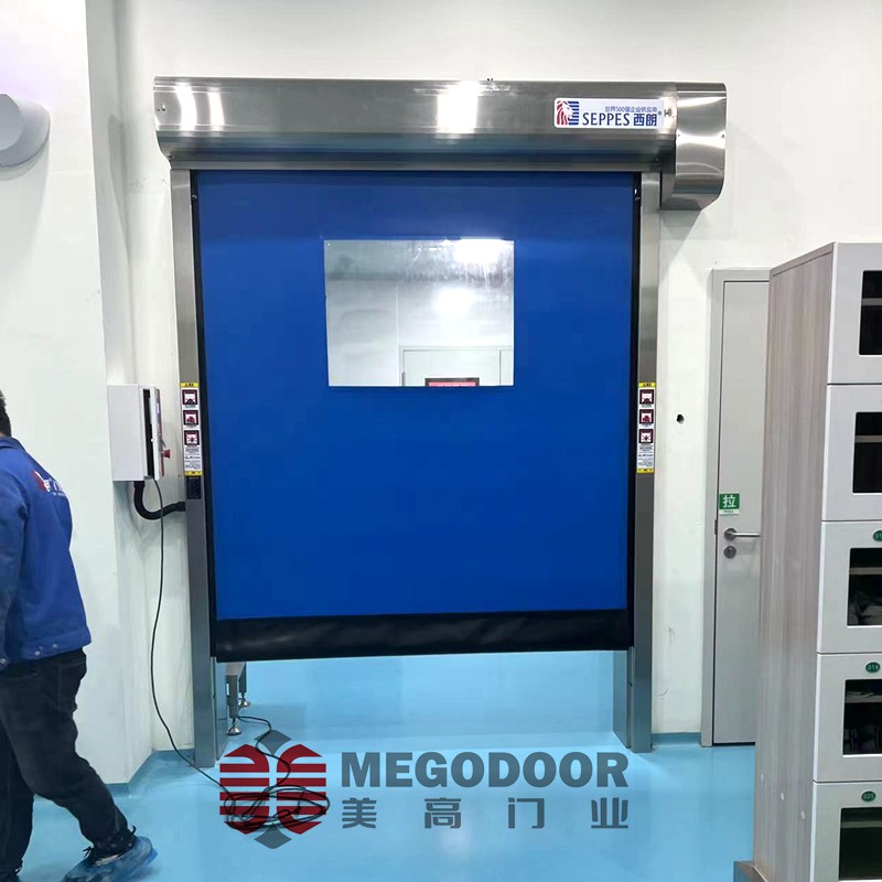 扬州洁净车间拉链式快速卷帘门:精密制造环境的隐形守护者插图1 扬州洁净车间拉链式快速卷帘门:精密制造环境的隐形守护者插图1